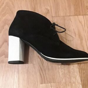 BNWT black  suede bootie with white heel